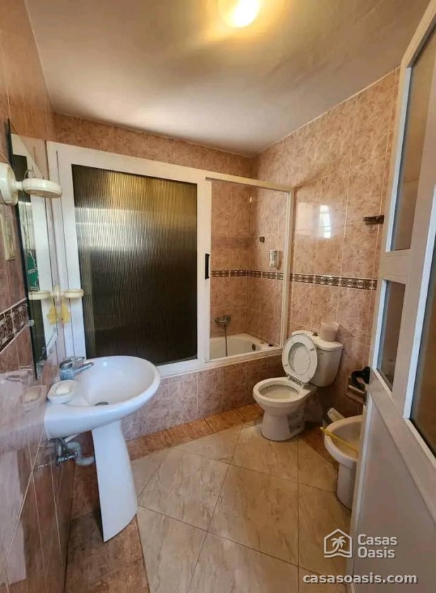 Casa de 4 habitaciones en venta en Palatino, Cerro, La Habana