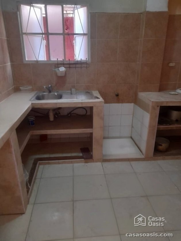 Casa Independiente de 3 habitaciones en venta en Miramar, Playa, La Habana