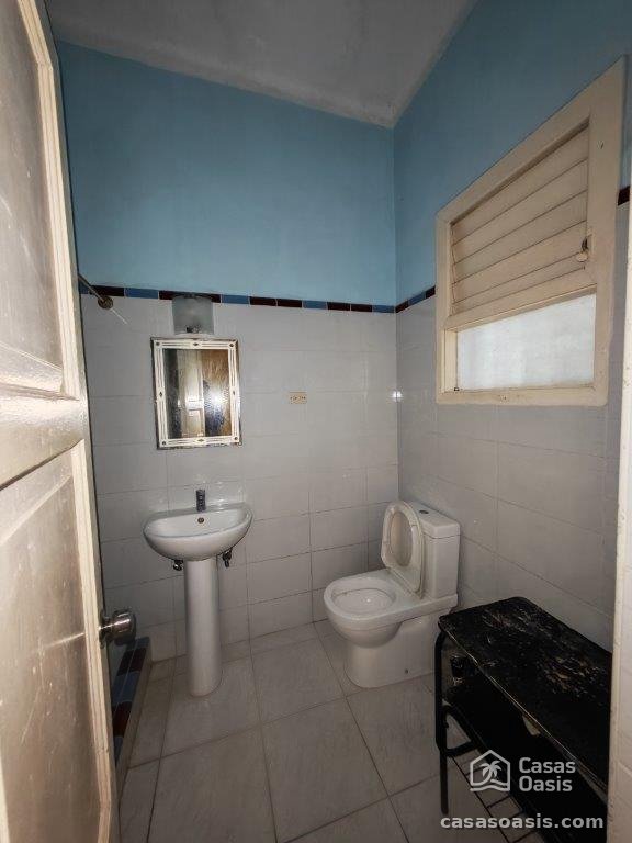 Casa Independiente de 3 habitaciones en venta en Vedado, Plaza de la Revolución, La Habana