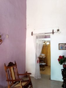 Casa de 3 habitaciones en venta en Catedral, Habana Vieja, La Habana - Miniatura 2