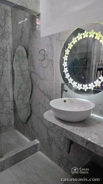 Casa Independiente de 6 habitaciones en venta en Diez de Octubre, La Habana - 12