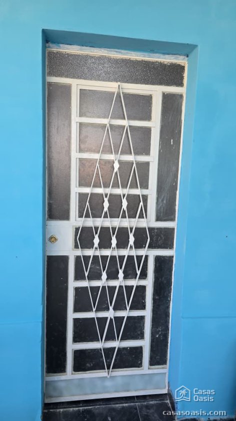 Casa Independiente de 6 habitaciones en venta en Diez de Octubre, La Habana