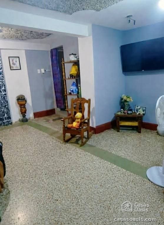 Casa de 2 habitaciones en venta en Los Sitios, Centro Habana, La Habana