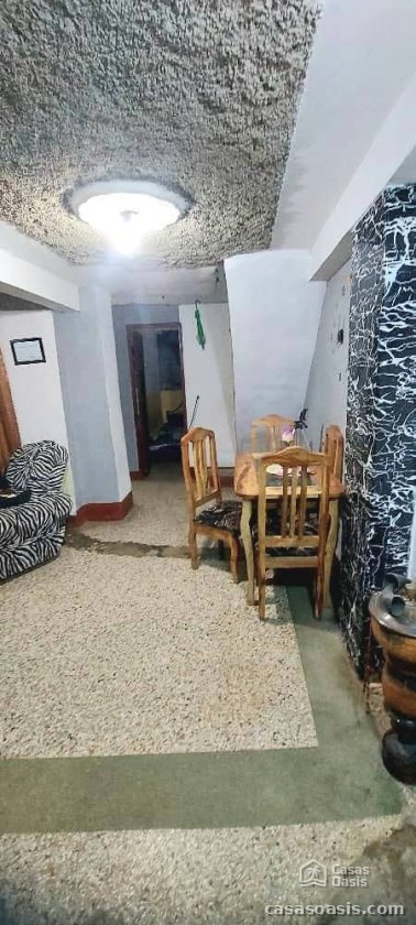 Casa de 2 habitaciones en venta en Los Sitios, Centro Habana, La Habana