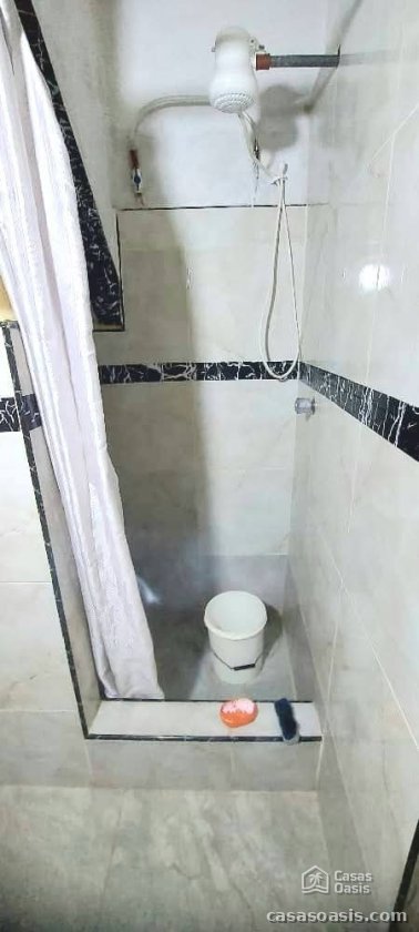 Casa de 2 habitaciones en venta en Los Sitios, Centro Habana, La Habana