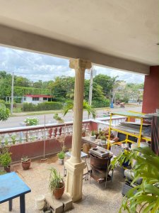 Biplanta de 3 habitaciones en venta en Santa Fe, Playa, La Habana - Miniatura 3