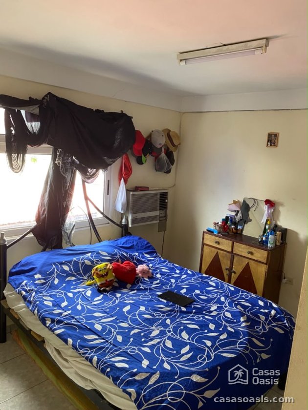 Biplanta de 3 habitaciones en venta en Santa Fe, Playa, La Habana