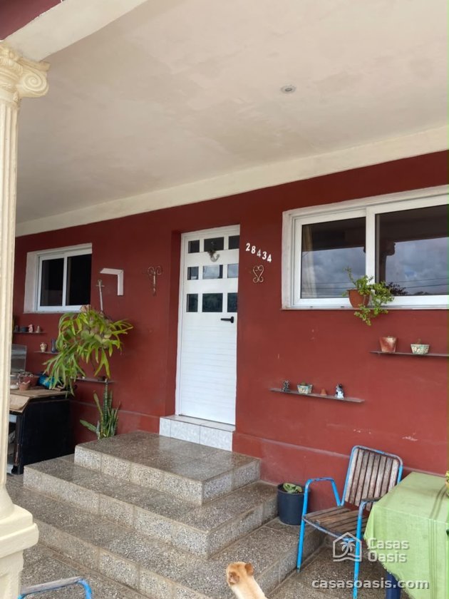 Biplanta de 3 habitaciones en venta en Santa Fe, Playa, La Habana