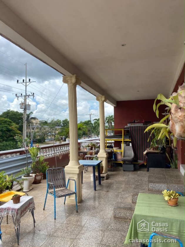 Biplanta de 3 habitaciones en venta en Santa Fe, Playa, La Habana