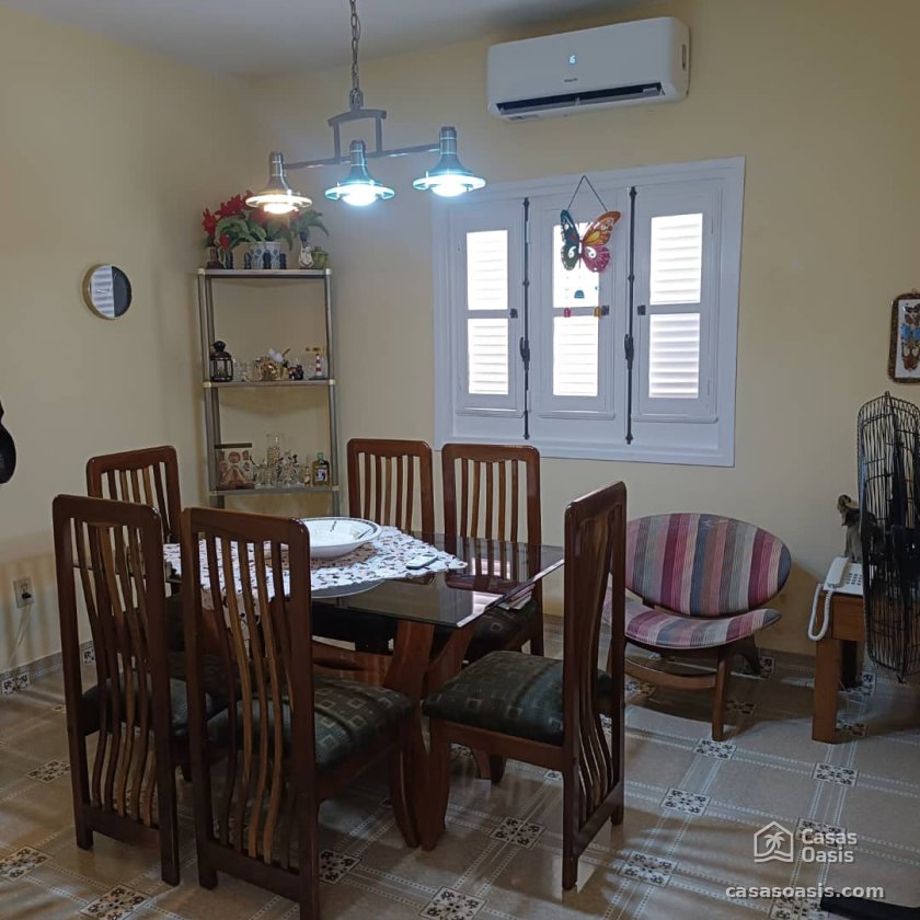 Casa Independiente de 3 habitaciones en venta en Miramar, Playa, La Habana