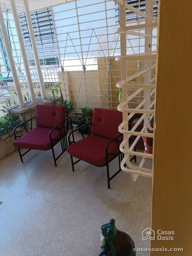 Casa Independiente de 3 habitaciones en venta en Miramar, Playa, La Habana