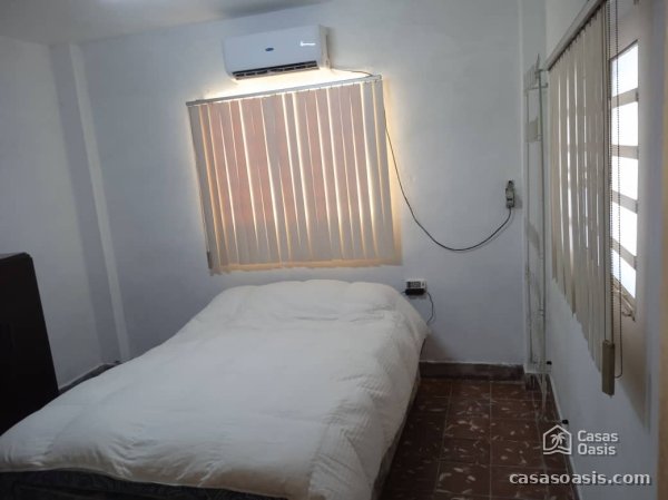 Casa Independiente de 3 habitaciones en venta en San Miguel del Padrón, La Habana - 4