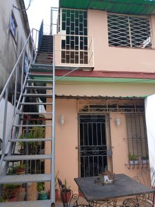 Duplex with 3 bedrooms for sale in Ampliación Almendares, Playa, La Habana - Thumbnail 15