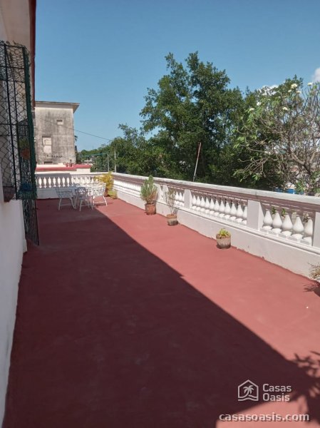 Biplanta de 3 habitaciones en venta en Miramar, Playa, La Habana - 2