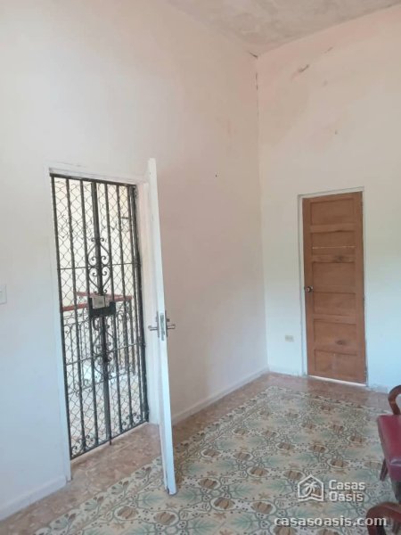 Biplanta de 3 habitaciones en venta en Miramar, Playa, La Habana - 3