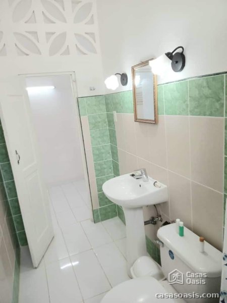 Biplanta de 3 habitaciones en venta en Miramar, Playa, La Habana - 9