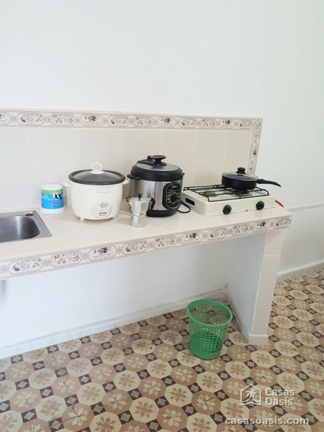 Biplanta de 3 habitaciones en venta en Miramar, Playa, La Habana
