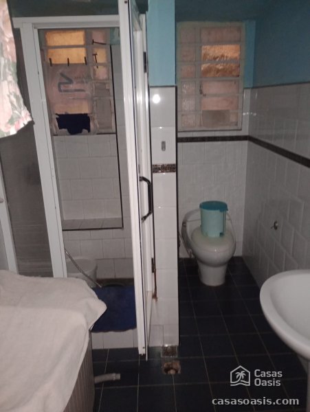 Biplanta de 4 habitaciones en venta en Vedado, Plaza de la Revolución, La Habana - 2