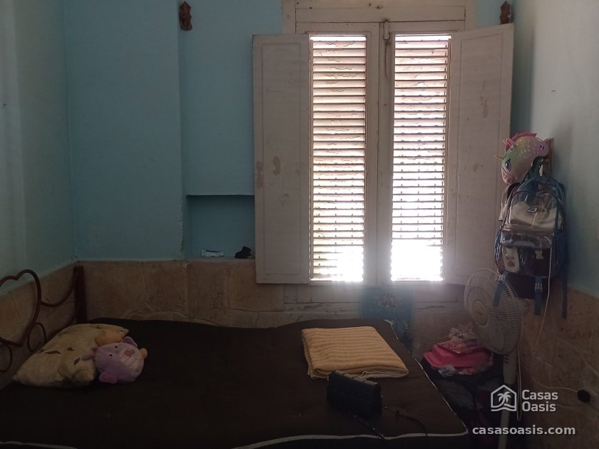 Biplanta de 4 habitaciones en venta en Vedado, Plaza de la Revolución, La Habana