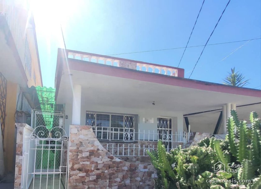 Casa de 2 habitaciones en venta en Alturas de La Lisa, La Lisa, La Habana