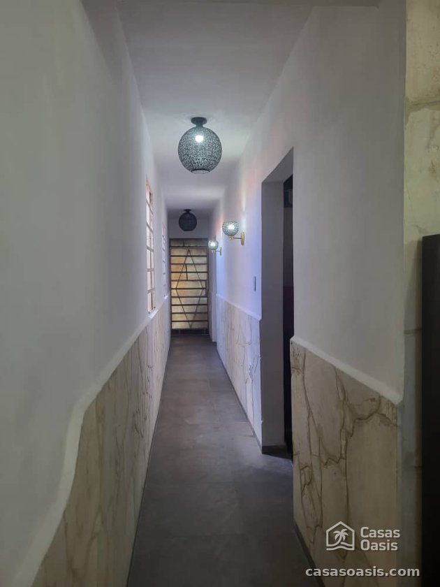 Casa Independiente de 4 habitaciones en venta en Elena, La Lisa, La Habana