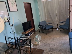 Apartamento de 3 habitaciones en venta en Casino Deportivo, Cerro, La Habana - Miniatura 3