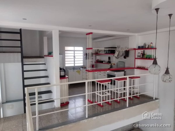 Casa Independiente de 3 habitaciones en venta en Santos Suárez, Diez de Octubre, La Habana - 2