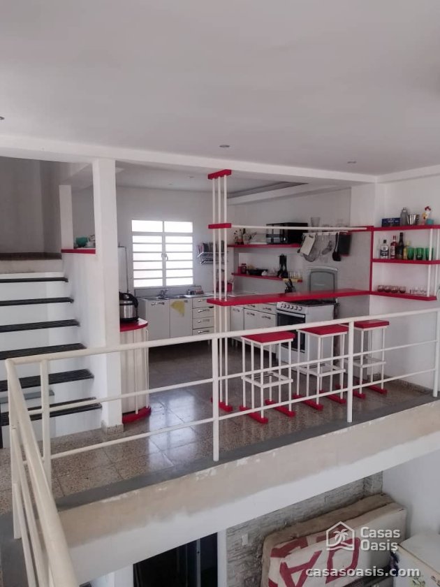 Casa Independiente de 3 habitaciones en venta en Santos Suárez, Diez de Octubre, La Habana