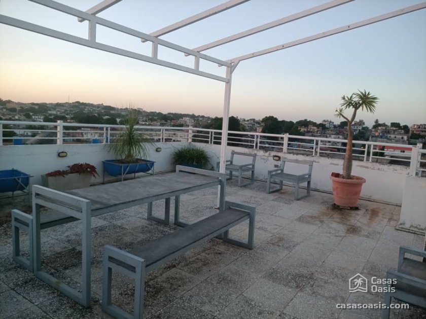 Casa Independiente de 3 habitaciones en venta en Santos Suárez, Diez de Octubre, La Habana