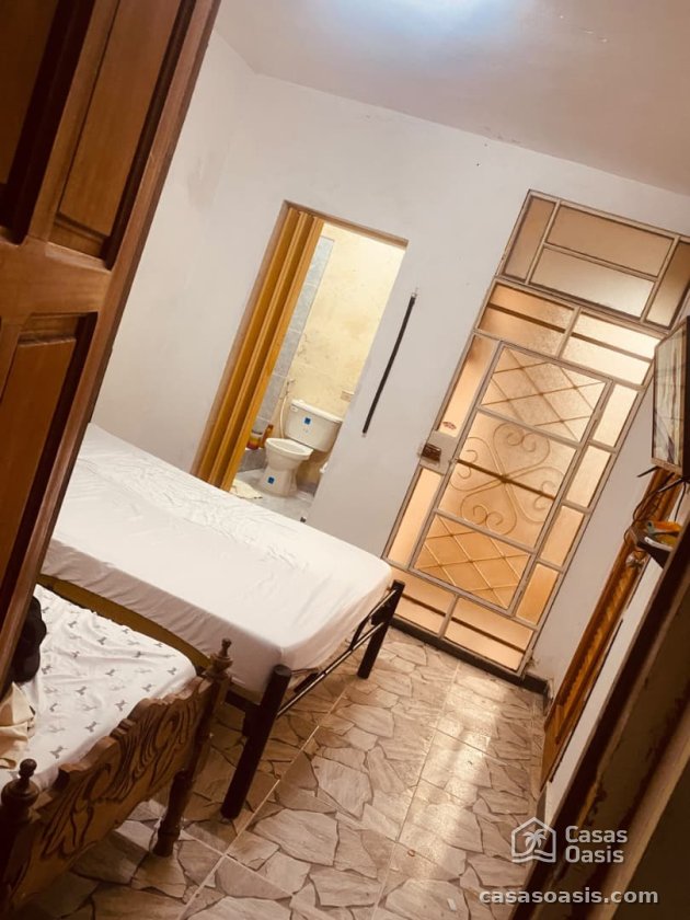 Casa Independiente de 6 habitaciones en venta en Diez de Octubre, La Habana