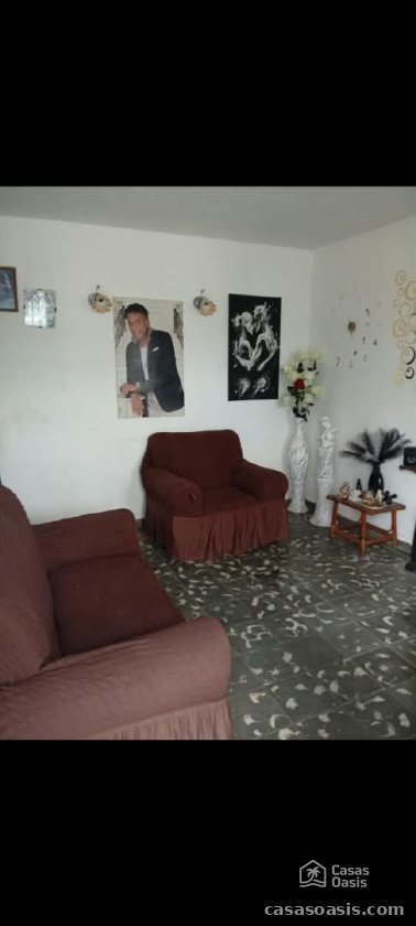 Biplanta de 3 habitaciones en venta en Lotería, Cotorro, La Habana