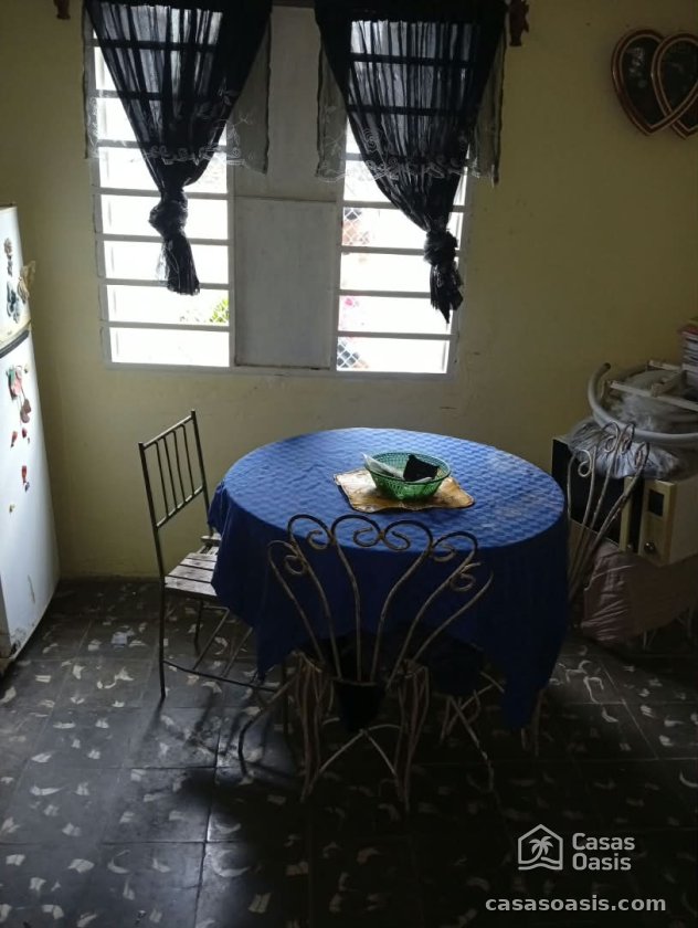 Biplanta de 3 habitaciones en venta en Lotería, Cotorro, La Habana