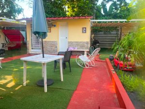 Casa Independiente de 3 habitaciones en venta en Reparto Bahía, Habana del Este, La Habana - Miniatura 1