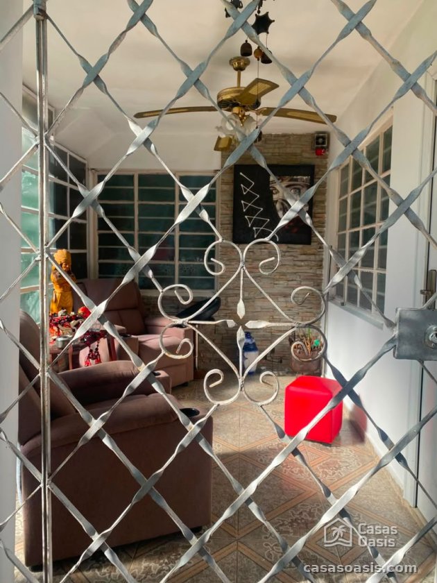 Casa Independiente de 3 habitaciones en venta en Reparto Bahía, Habana del Este, La Habana