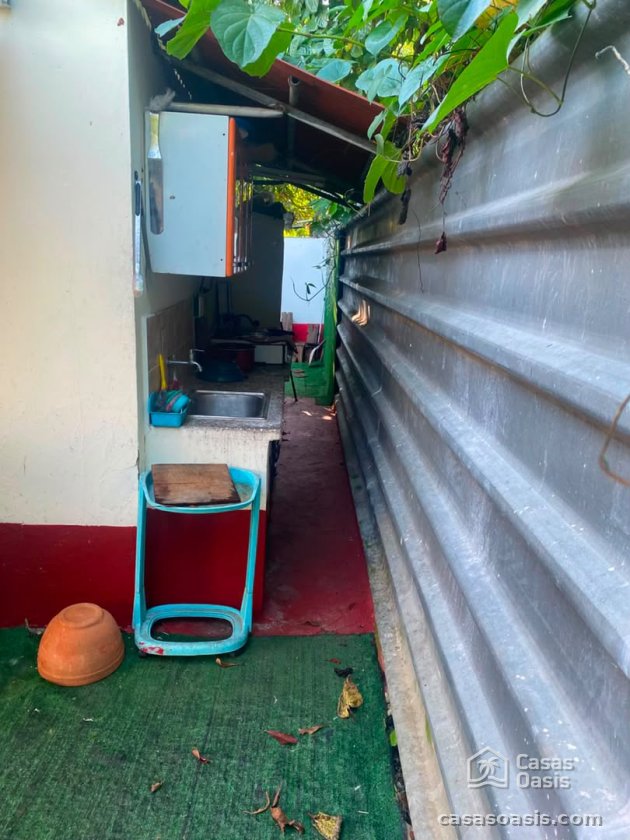 Casa Independiente de 3 habitaciones en venta en Reparto Bahía, Habana del Este, La Habana