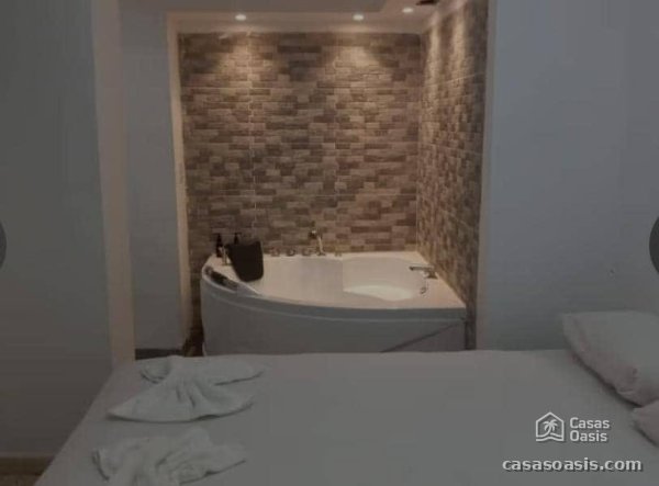 Biplanta de 5 habitaciones en venta en Vedado, Plaza de la Revolución, La Habana - 10
