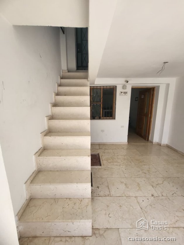 Biplanta de 5 habitaciones en venta en Vedado, Plaza de la Revolución, La Habana