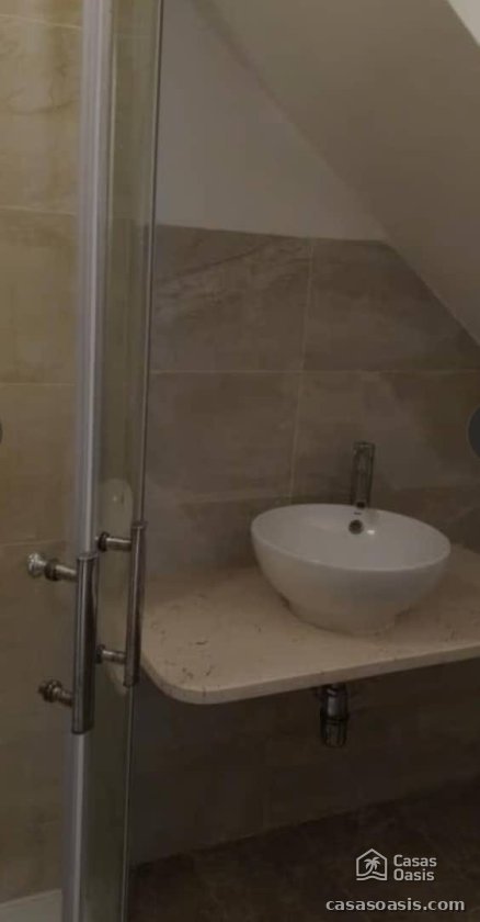Biplanta de 5 habitaciones en venta en Vedado, Plaza de la Revolución, La Habana
