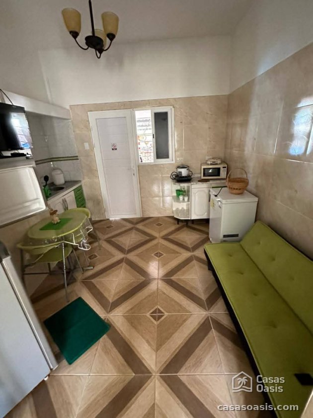 Casa Independiente de 5 habitaciones en venta en Guanabo, Habana del Este, La Habana