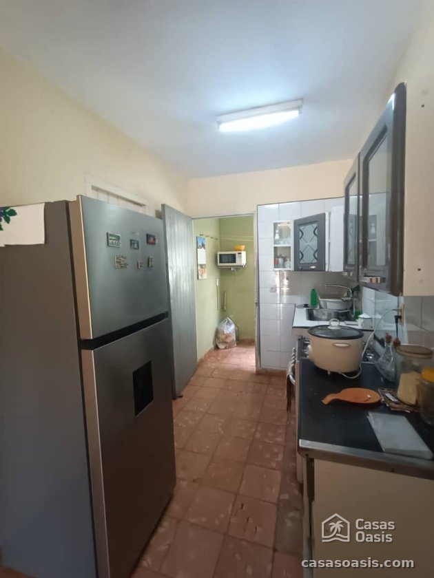 Biplanta de 3 habitaciones en venta en Cubanacán, Playa, La Habana