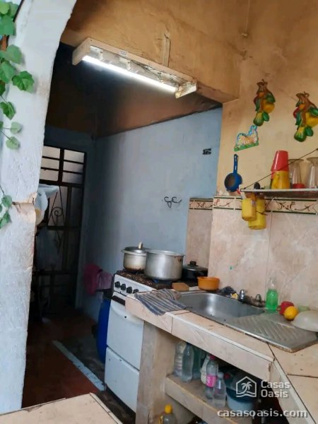 Casa de 3 habitaciones en venta en Los Sitios, Centro Habana, La Habana