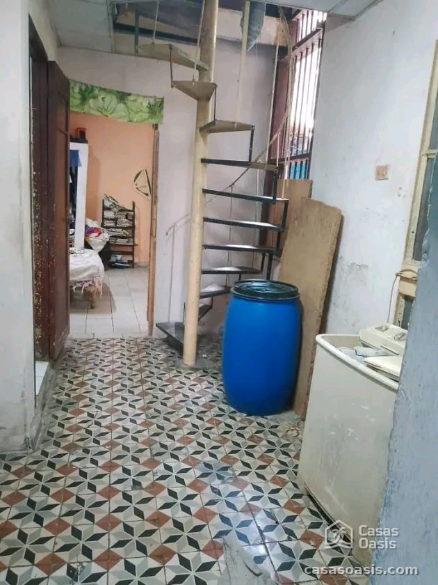 Casa de 3 habitaciones en venta en Los Sitios, Centro Habana, La Habana