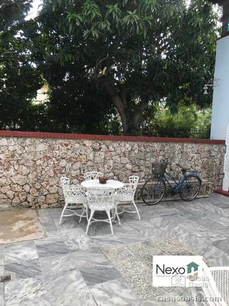 Casa Colonial de 4 habitaciones en venta en Miramar, Playa, La Habana - 16