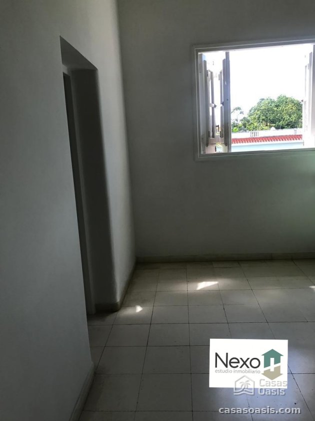 Casa Colonial de 4 habitaciones en venta en Miramar, Playa, La Habana