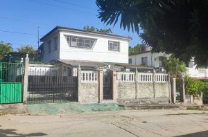 Casa Independiente de 3 habitaciones en venta en Río Verde, Boyeros, La Habana - Miniatura 1