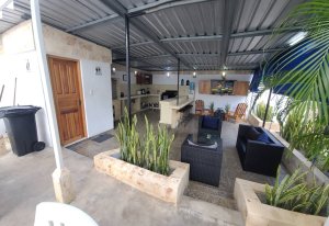 Casa Independiente de 4 habitaciones en venta en Guanabo, Habana del Este, La Habana - Miniatura 1