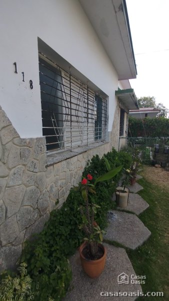 Casa de 6 habitaciones en venta en Playa, La Habana - 4