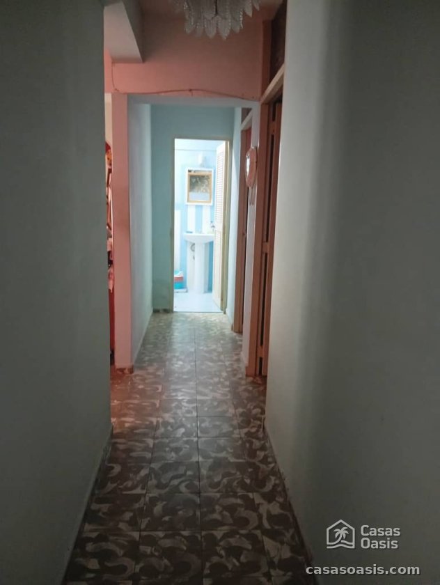 Apartamento de 2 habitaciones en venta en Camilo Cienfuegos, Habana del Este, La Habana