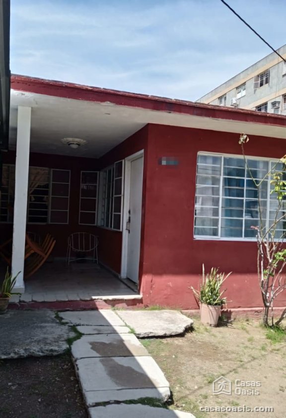 Casa de 2 habitaciones en venta en Reparto Bahía, Habana del Este, La Habana