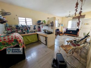 Casa Independiente de 3 habitaciones en venta en Sevillano, Diez de Octubre, La Habana - Miniatura 5